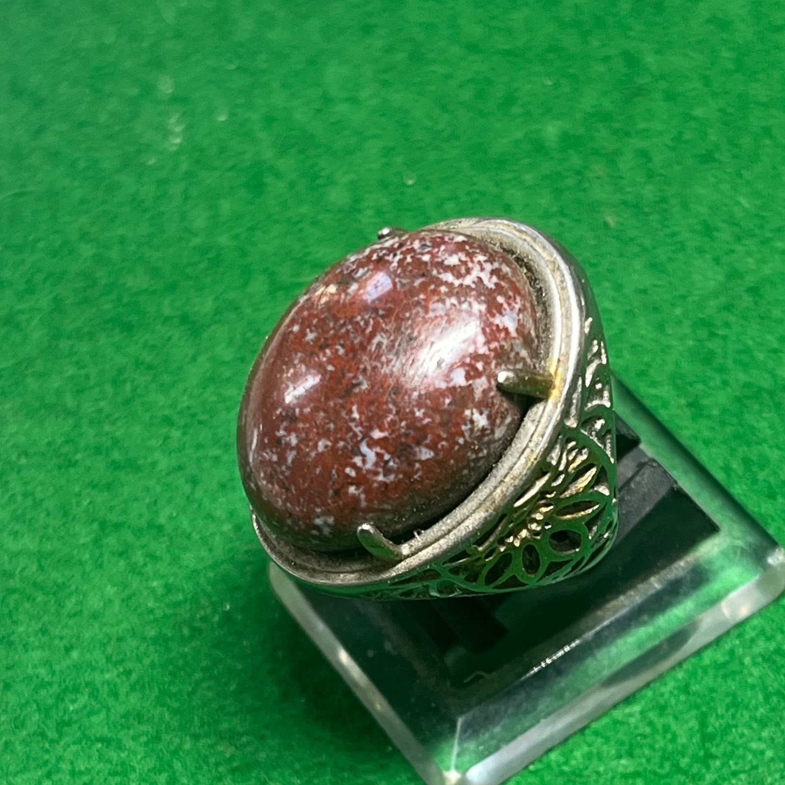 Akik Jasper Motif Bintik
