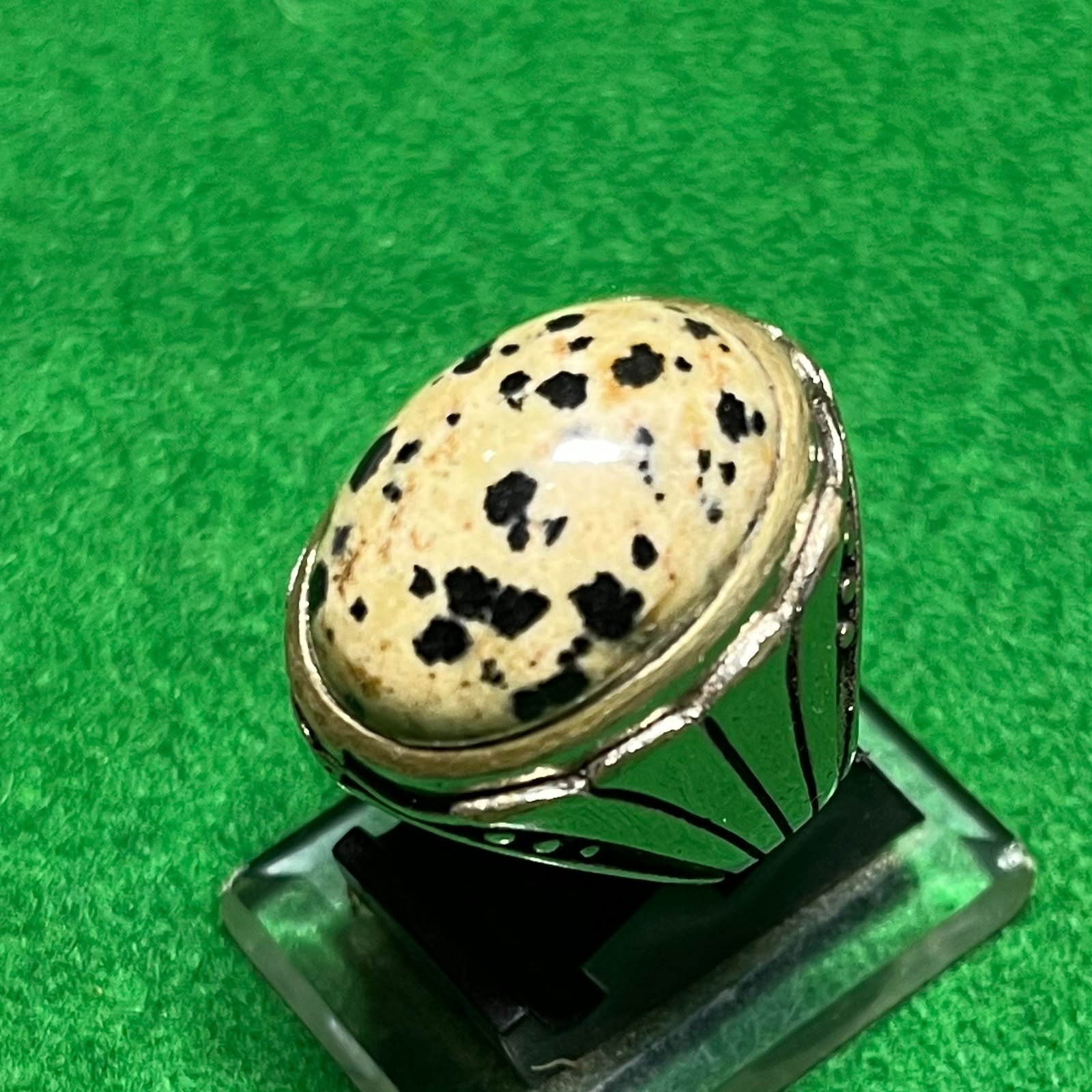 Batu Akik Dalmatian Jasper