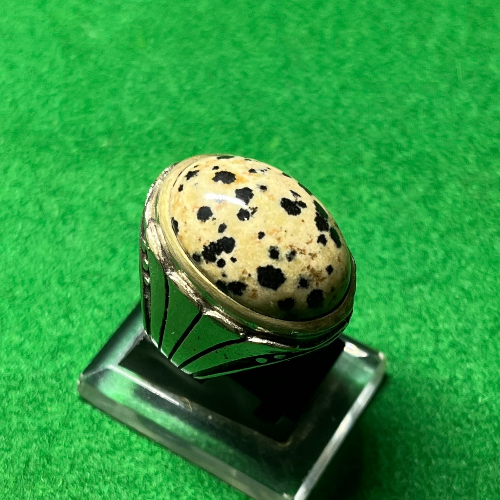 Batu Akik Dalmatian Jasper