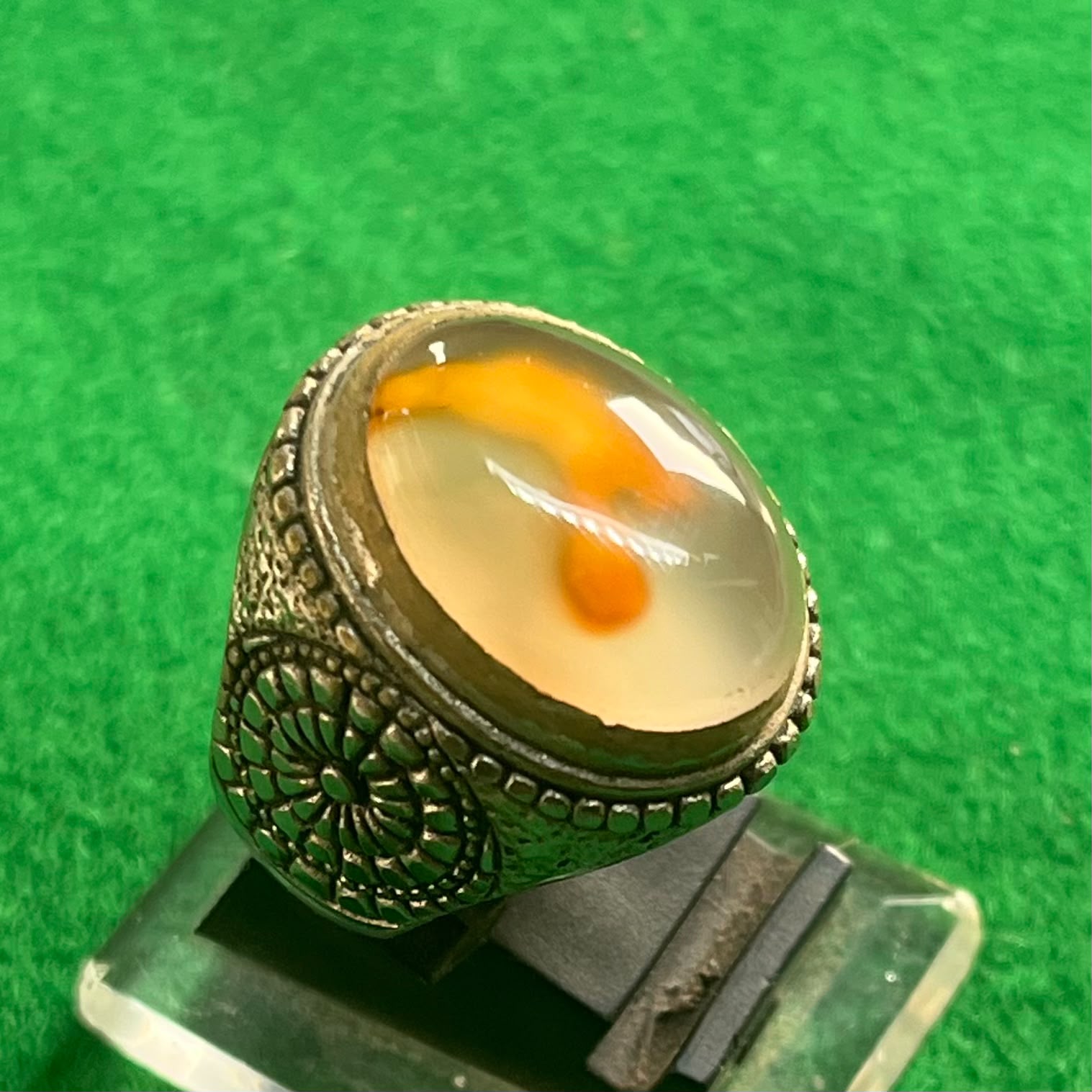Batu Akik Motif Karang Emas