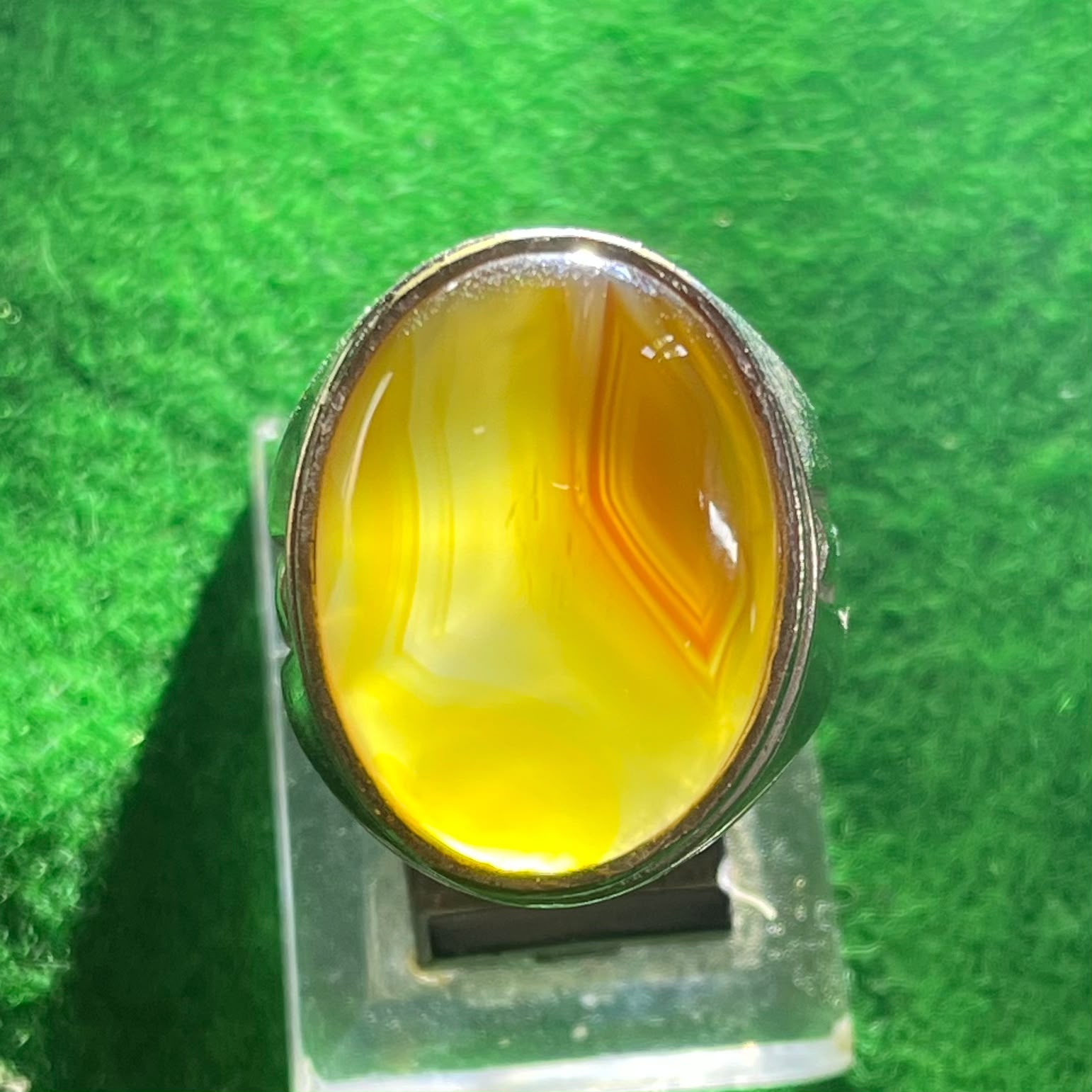 Batu Akik Sulaiman Madu Motif Daun Emas