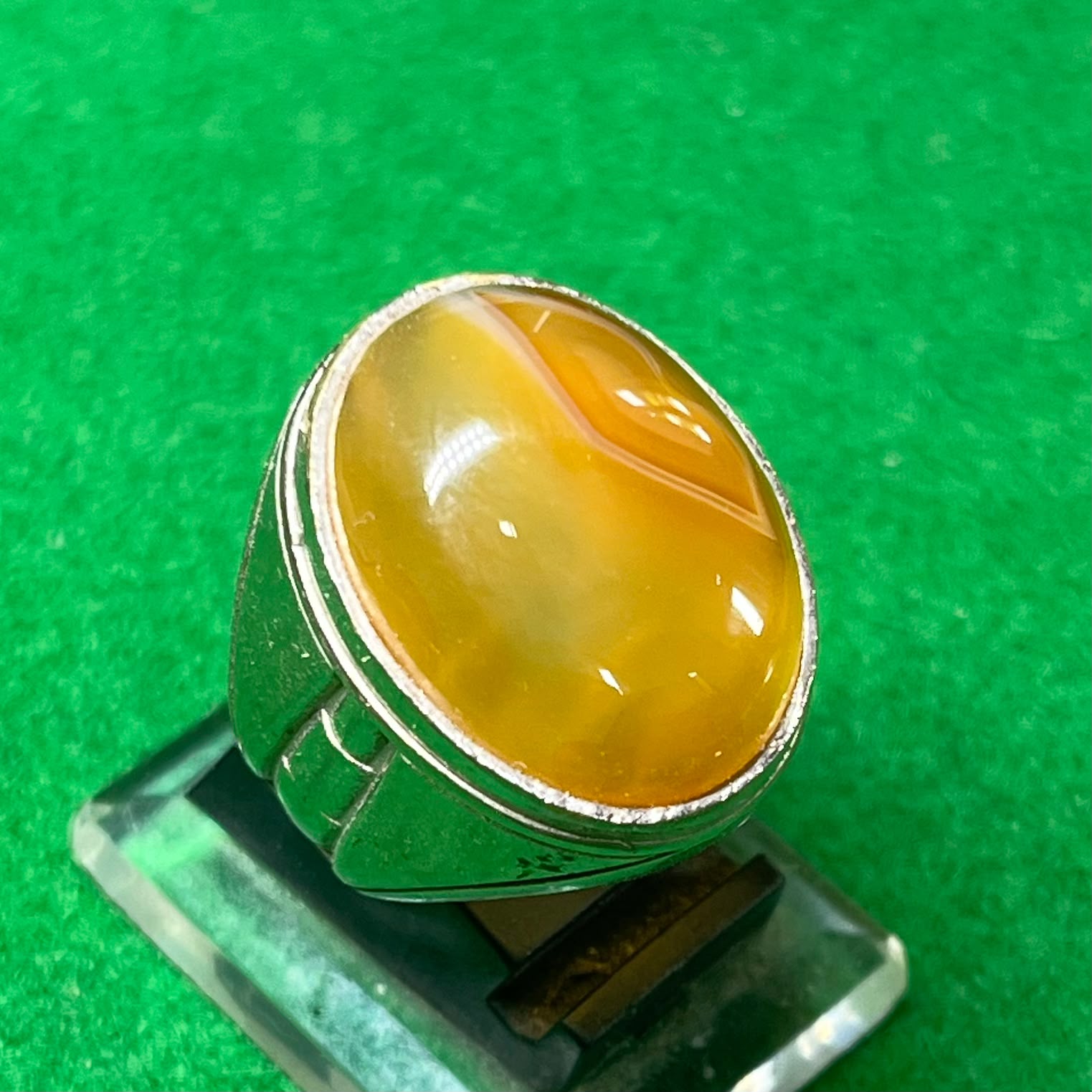 Batu Akik Sulaiman Madu Motif Daun Emas