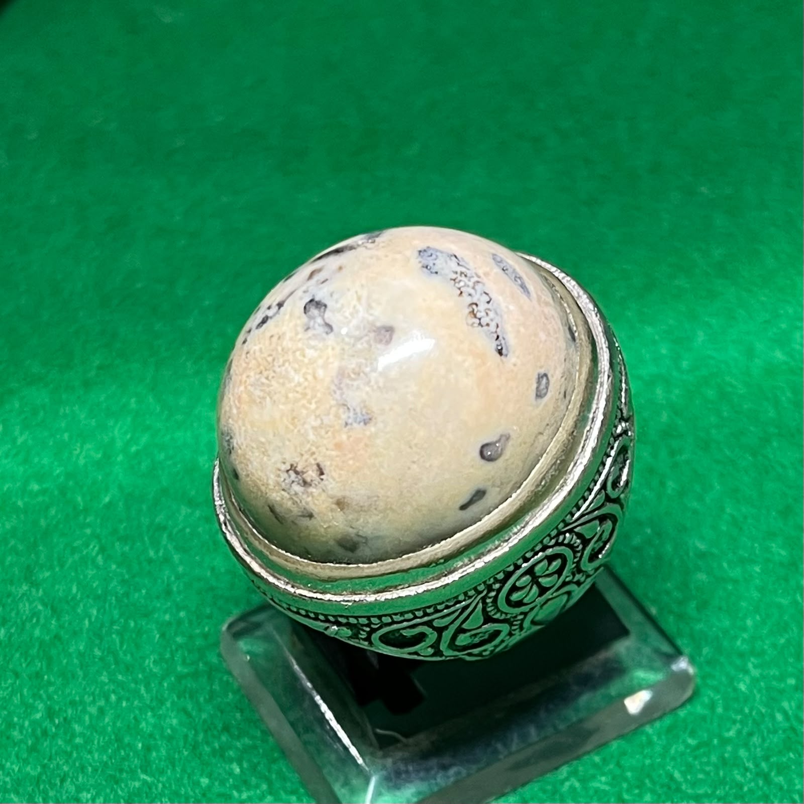 Batu Bacan Albino Jumbo