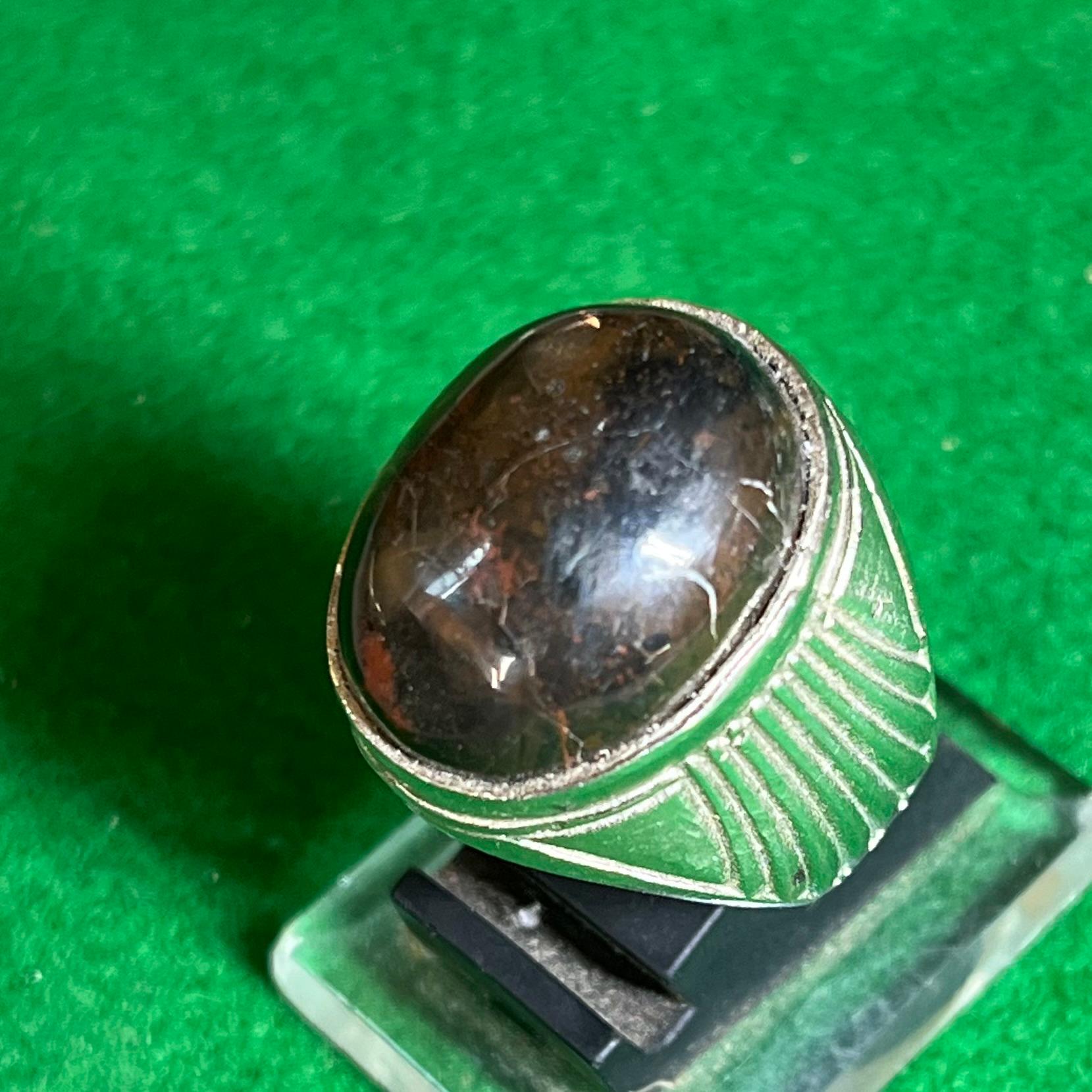 Batu Badar Besi Hitam