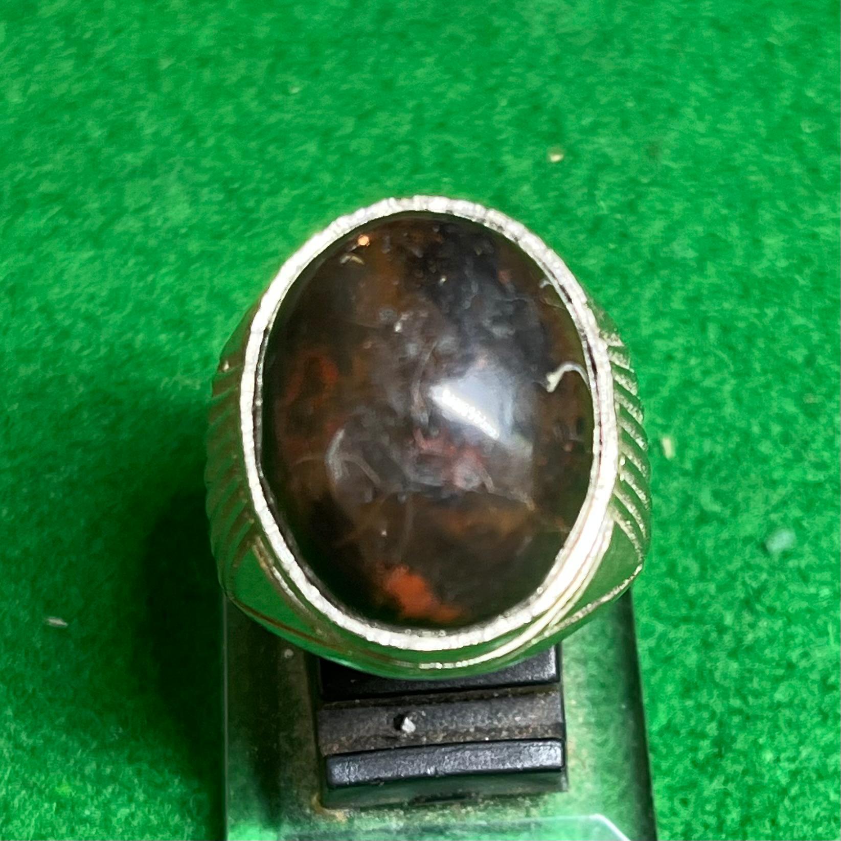 Batu Badar Besi Hitam