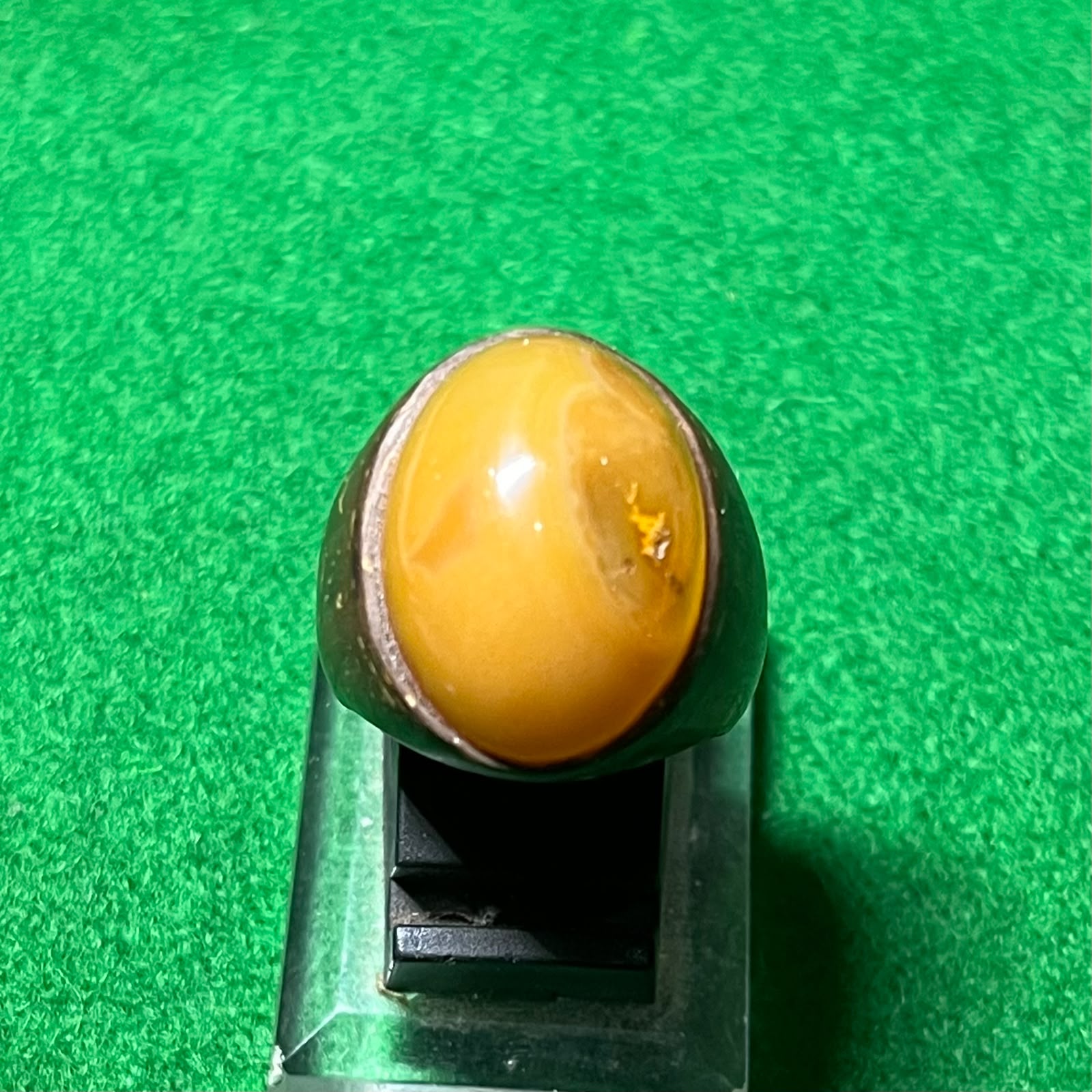 Batu Cempaka Madu Ring Batok Kelapa