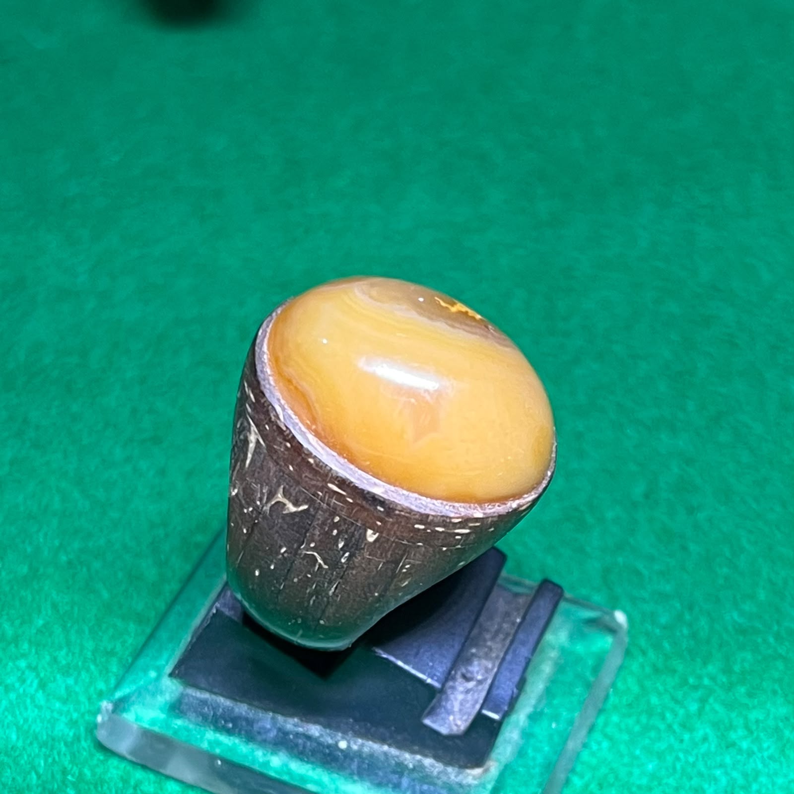 Batu Cempaka Madu Ring Batok Kelapa
