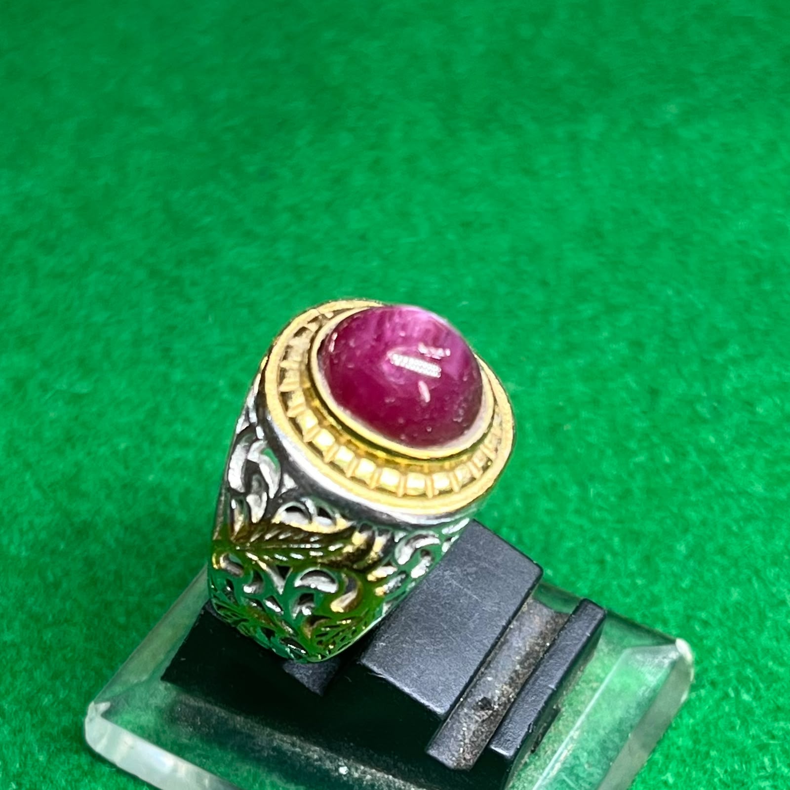 Batu Permata Ruby Merah Delima