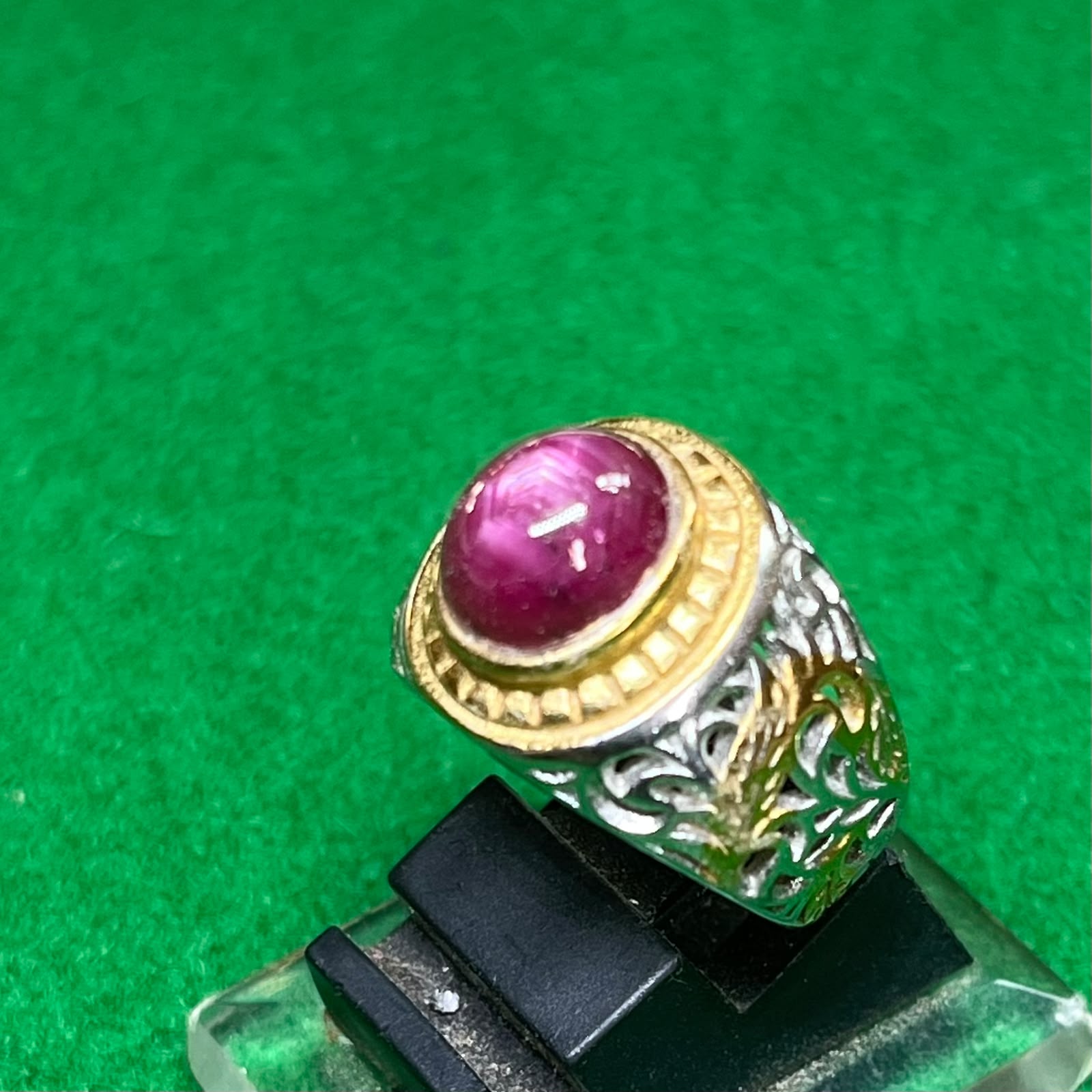 Batu Permata Ruby Merah Delima
