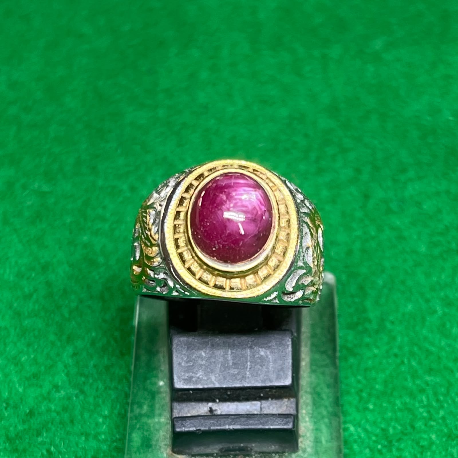 Batu Permata Ruby Merah Delima