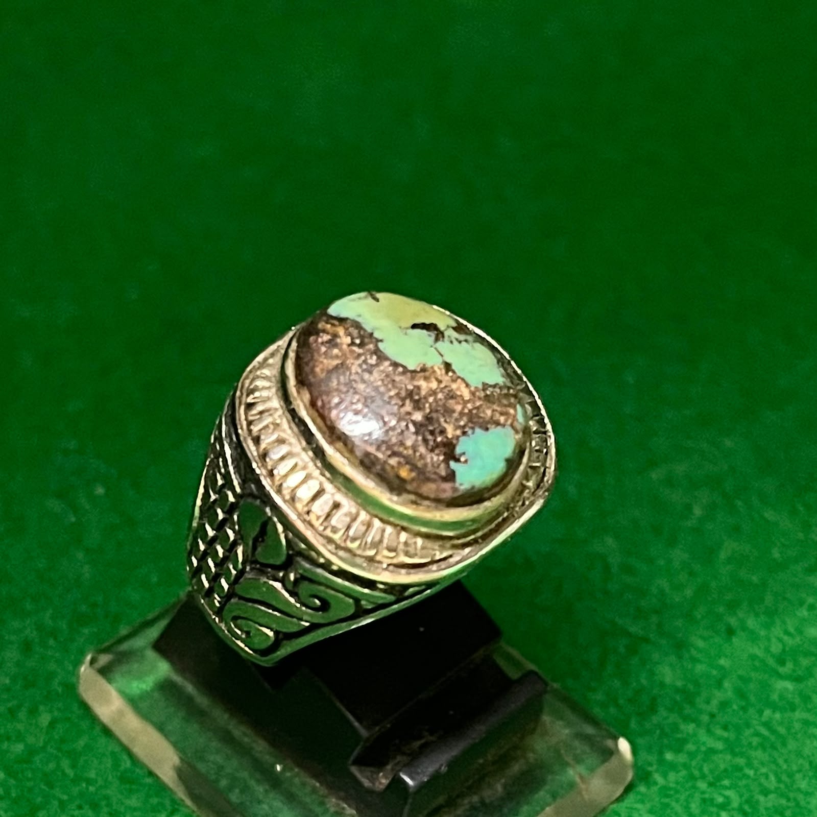 Batu Pirus Persia Lawas Unik