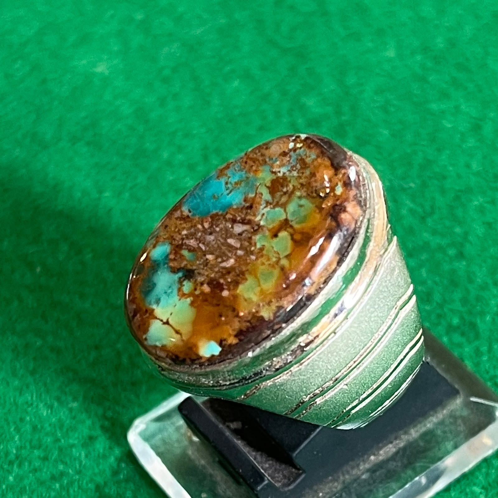 Batu Pirus Persia Serat Emas Lawasan