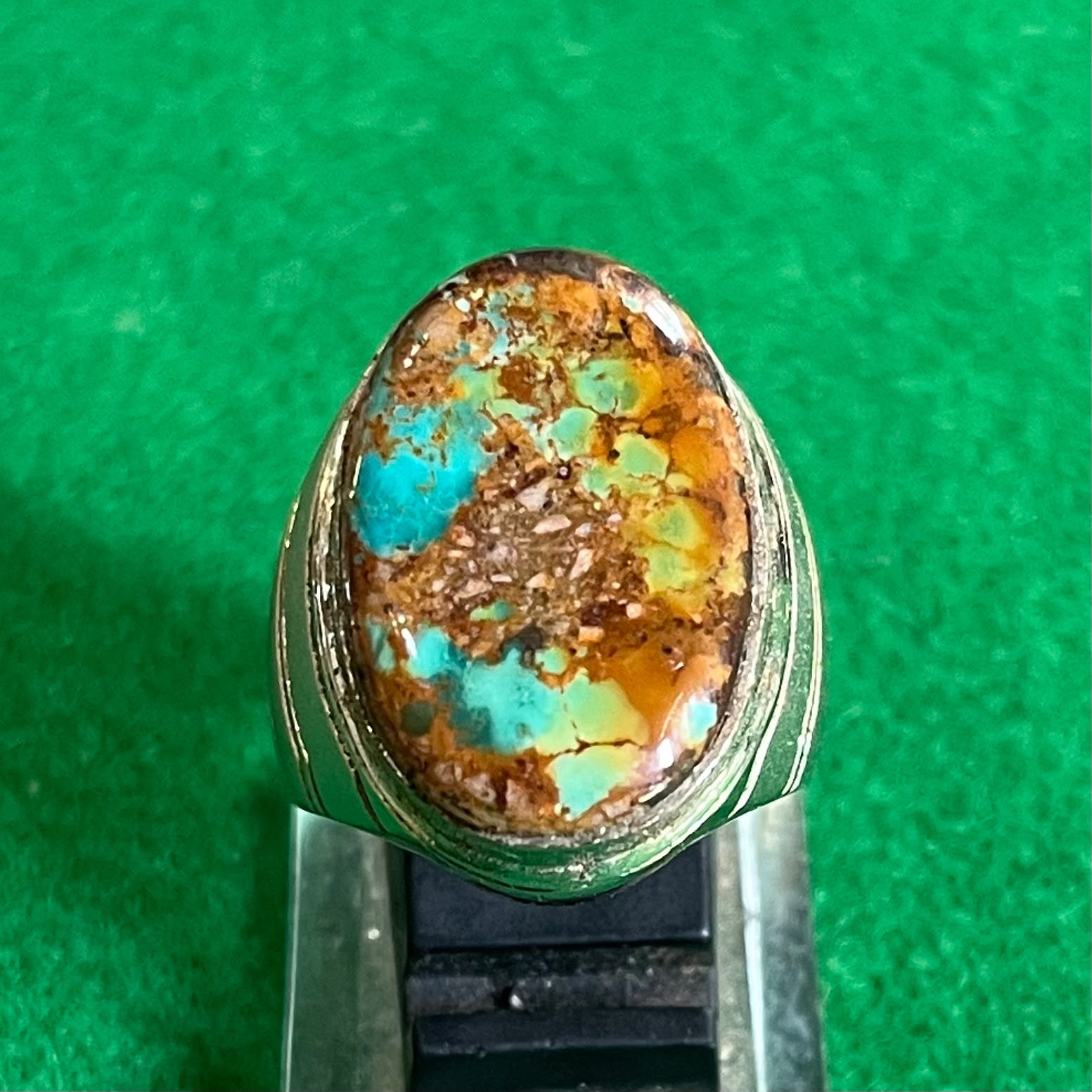 Batu Pirus Persia Serat Emas Lawasan