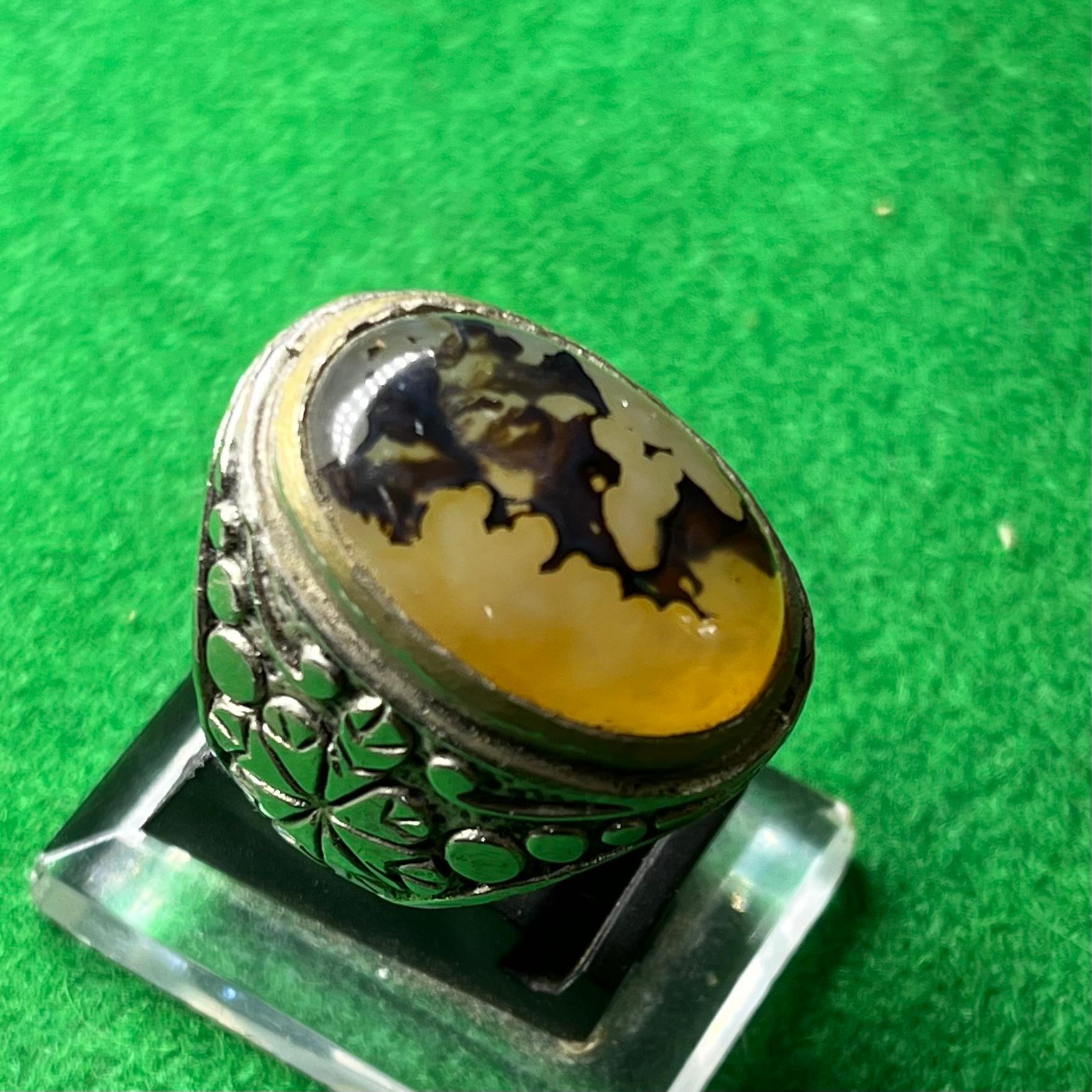 Cincin Batu Dendrit Serat Alami